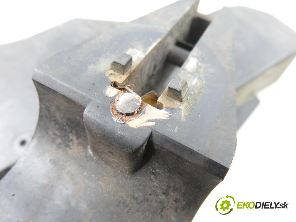 FORD FIESTA V (JH_, JD_) HB 2004 55,00 1.25 16V - FUJA 1242,00 zámok 2S61A219A65AAF