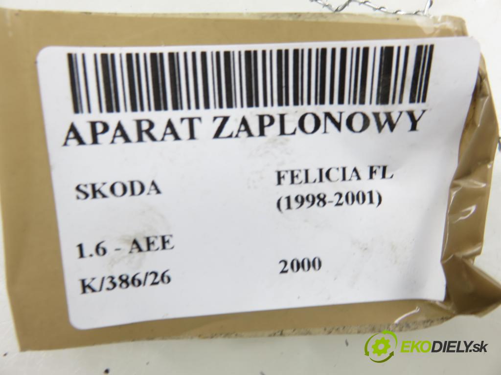SKODA FELICIA II (6U1) HB 2000 55,00 1.6 MPI 75 - AEE 1598,00 Rozdeľovač zapaľovací 0237521061