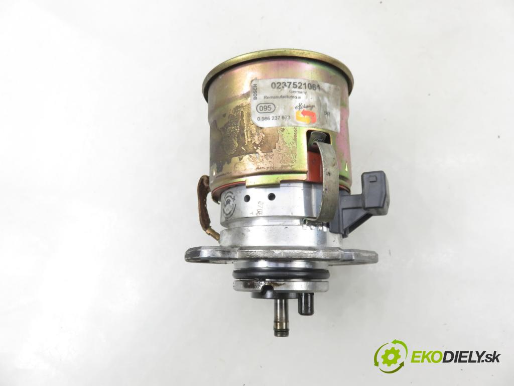 SKODA FELICIA II (6U1) HB 2000 55,00 1.6 MPI 75 - AEE 1598,00 Rozdeľovač zapaľovací 0237521061