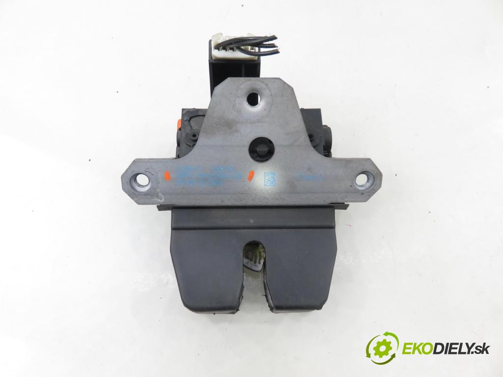 FORD S-MAX (WA6) MINIVAN 2006 103,00 2.0 TDCi - QXWA 1997,00 zámok dverí kufor EL. 8M51R442A66CB