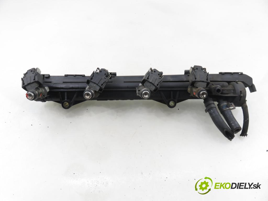 SKODA FELICIA II (6U1) HB 2000 55,00 1.6 MPI 75 - AEE 1598,00 Lišta vstrekovacia 032133319 (Vstrekovacia lišta)