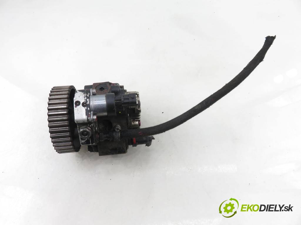 RENAULT TRAFIC II Skrzynia (FL) FURGON 2002 74,00 1.9 dCi - F9Q 760 1870,00 Pumpa vysokého tlaku 8200211416 ; 0445010031 ; 0928400487