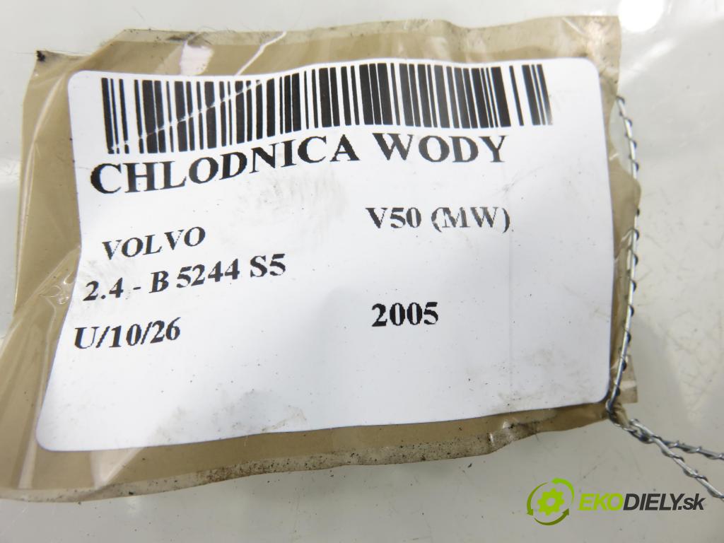 VOLVO V50 (MW) KOMBI 2005 103,00 2.4 - B 5244 S5 2435,00 chladič vody 3M518005DA