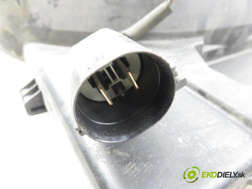 VOLVO V50 (MW) KOMBI 2005 103,00 2.4 - B 5244 S5 2435,00 Ventilátor chladič klíma/voda 0130303929 ; 3M518C607GB