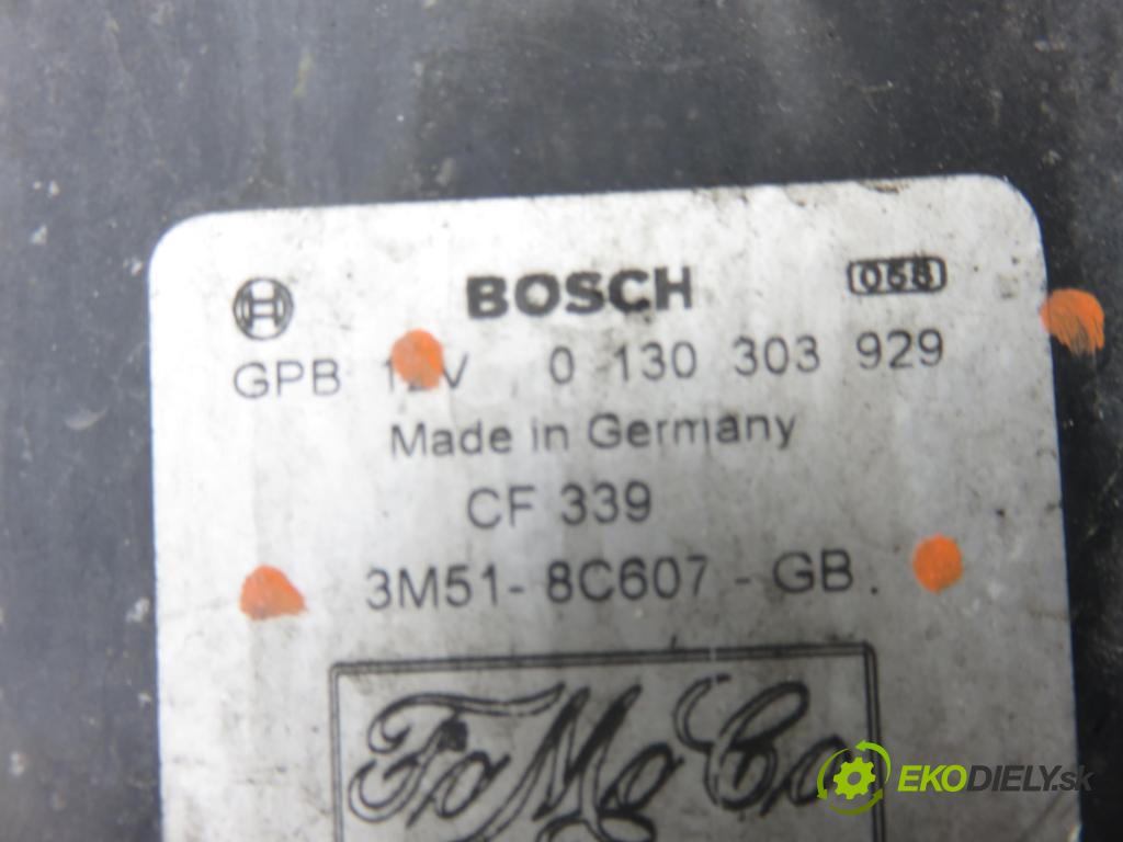 VOLVO V50 (MW) KOMBI 2005 103,00 2.4 - B 5244 S5 2435,00 Ventilátor chladič klíma/voda 0130303929 ; 3M518C607GB