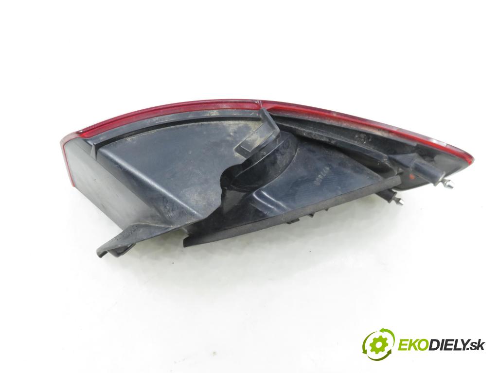 FIAT CROMA (194_) KOMBI 2008 147,00 2.4 D Multijet 200 - 939 A3.000 2387,00 Svetlo ľavé zadné