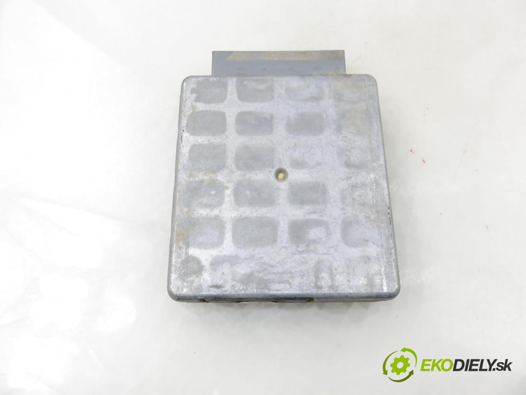 FORD TRANSIT Furgon (FA_ _) FURGON 2000 66,00 2.4 DI (FAA_, FAB_, FAC_, FAD_) - D2FA 2402,00 Riadiaca jednotka Motor YC1A12A650AE