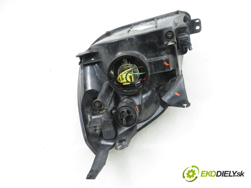 FORD FIESTA V (JH_, JD_) HB 2004 55,00 1.25 16V - FUJA 1242,00 Svetlo PP 