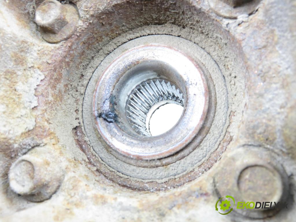 CHEVROLET CAPTIVA (C100, C140) SUV 2007 110,00 2.0 D 4WD 1991,00 Rameno pravé zadné