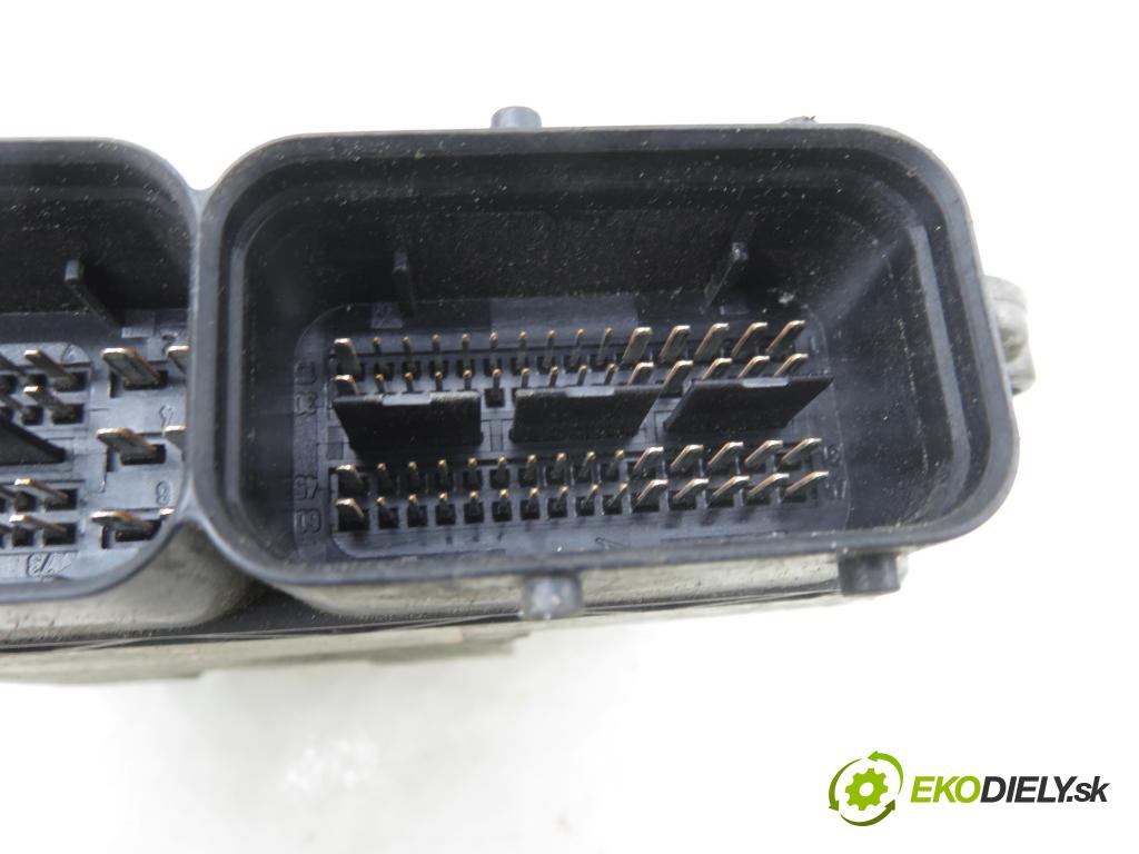 FIAT CROMA (194_) KOMBI 2008 147,00 2.4 D Multijet 200 - 939 A3.000 2387,00 řídící jednotka motora 0281013410 ; 51806275