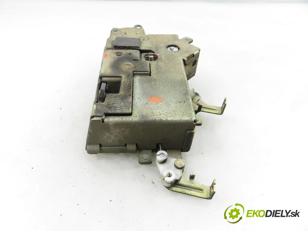 FORD TRANSIT Furgon (FA_ _) FURGON 2000 66,00 2.4 DI (FAA_, FAB_, FAC_, FAD_) - D2FA 2402,00 zámok Dvere posúvne