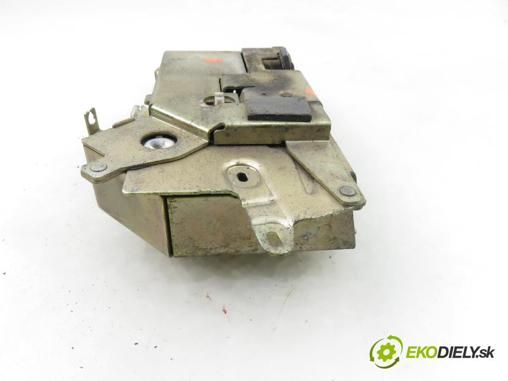 FORD TRANSIT Furgon (FA_ _) FURGON 2000 66,00 2.4 DI (FAA_, FAB_, FAC_, FAD_) - D2FA 2402,00 zámok Dvere posúvne