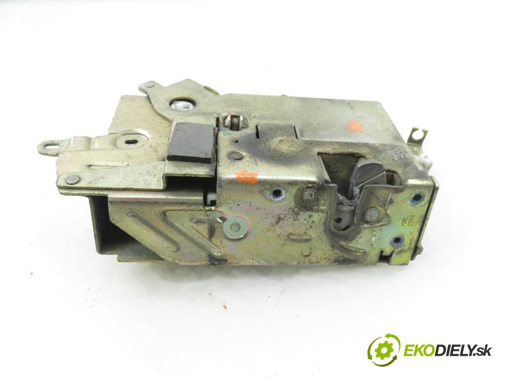 FORD TRANSIT Furgon (FA_ _) FURGON 2000 66,00 2.4 DI (FAA_, FAB_, FAC_, FAD_) - D2FA 2402,00 zámok Dvere posúvne