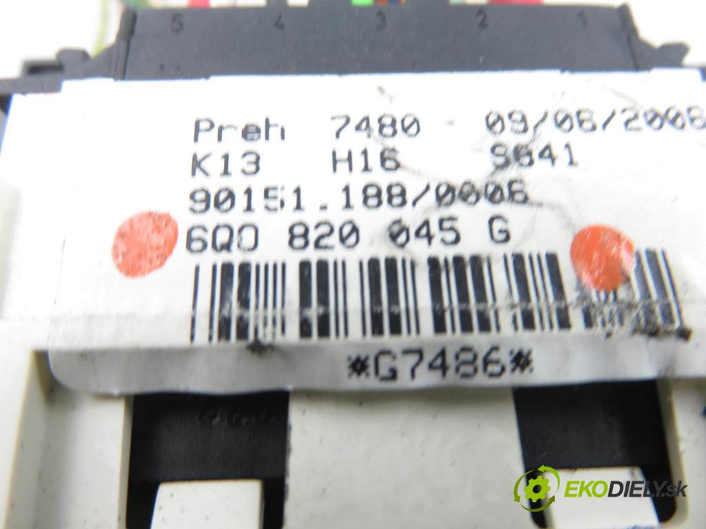 VW POLO (9N_) HB 2006 51,00 1.4 TDI - BNM 1422,00 Panel kúrenia KLIMATIZACE: 6Q0820045G