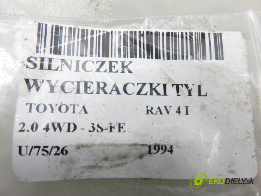 TOYOTA RAV 4 I (_A1_) SUV 1994 95,00 2.0 4WD - 3S-FE 1998,00 Motorček stierače zadné 8513042010 ; 1592000551