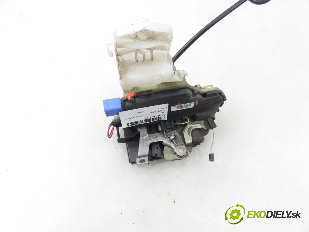 VW POLO (9N_) HB 2006 51,00 1.4 TDI - BNM 1422,00 zámok 3B4839015AG