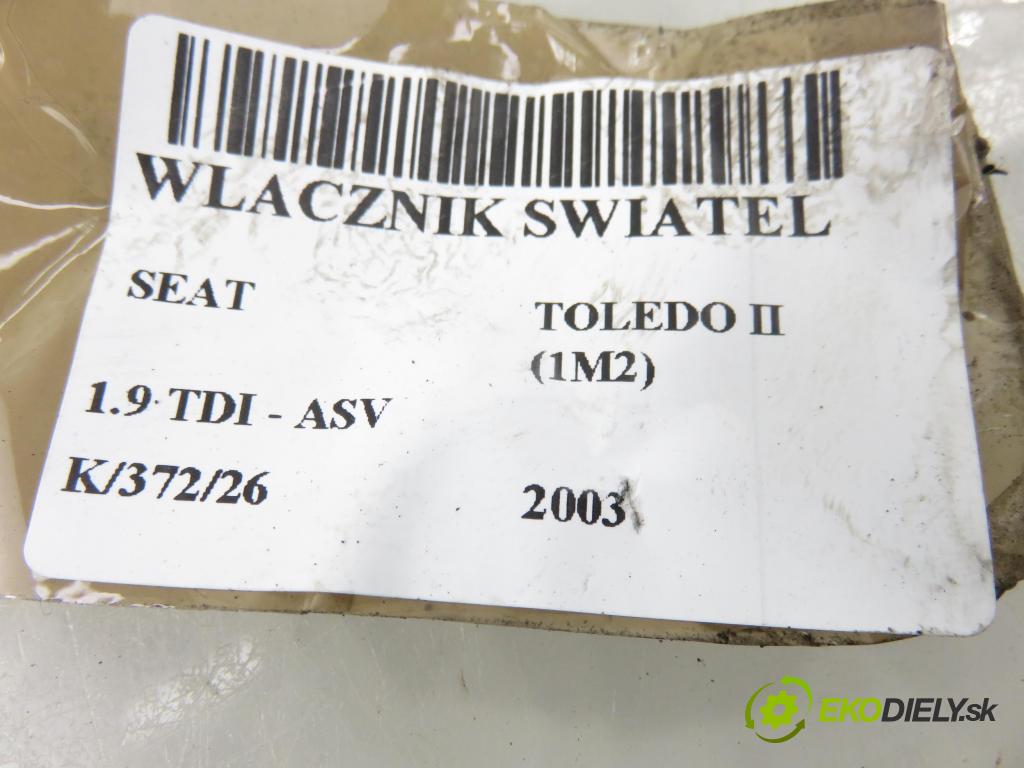 SEAT TOLEDO II (1M2) SEDAN 2003 81,00 1.9 TDI - ASV 1896,00 přepínač světla 1M1941531K
