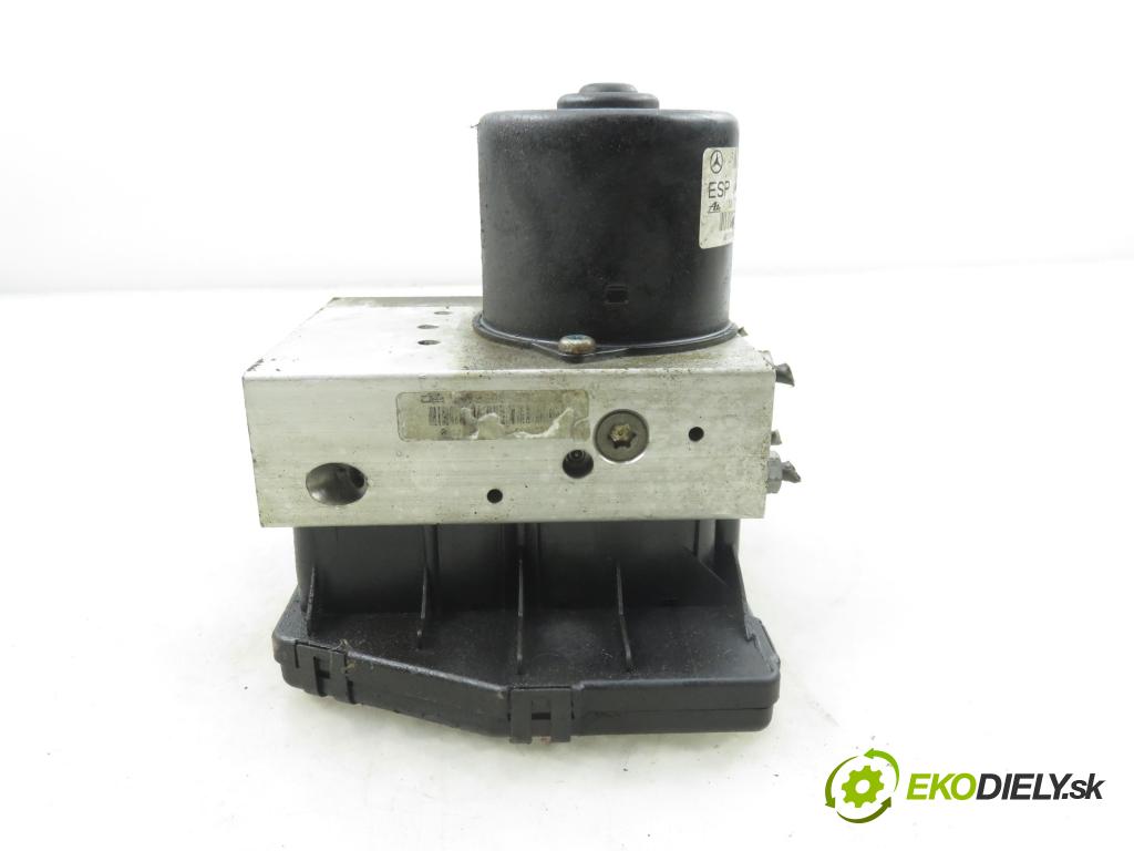 MERCEDES-BENZ KLASA C coupe (CL203) COUPE 2001 120,00 C 200 Kompressor (203.745) - M 111.955 1998,00 Pumpa ABS A2035451632 ; 10094715133 (Pumpa ABS)