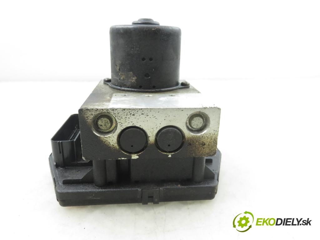 MERCEDES-BENZ KLASA C coupe (CL203) COUPE 2001 120,00 C 200 Kompressor (203.745) - M 111.955 1998,00 Pumpa ABS A2035451632 ; 10094715133 (Pumpa ABS)