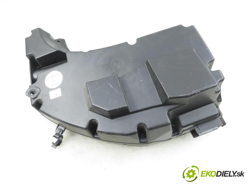 FIAT CROMA (194_) KOMBI 2008 147,00 2.4 D Multijet 200 - 939 A3.000 2387,00 subwoofer 51836116 (Audio zariadenie)