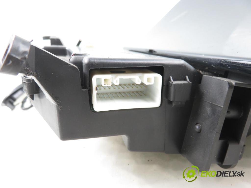 TOYOTA YARIS (_P1_) HB 2004 64,00 1.3 VVTi 87 - 2SZ-FE 1298,00 Prístrojovka elektrický