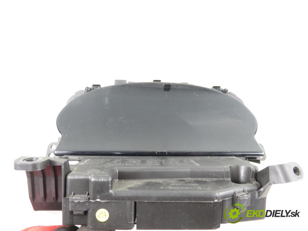 TOYOTA YARIS (_P1_) HB 2004 64,00 1.3 VVTi 87 - 2SZ-FE 1298,00 Prístrojovka elektrický