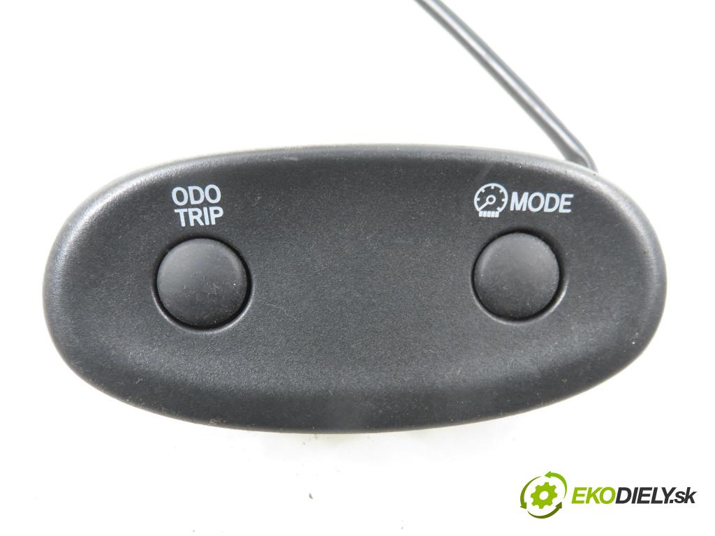 TOYOTA YARIS (_P1_) HB 2004 64,00 1.3 VVTi 87 - 2SZ-FE 1298,00 Prístrojovka elektrický