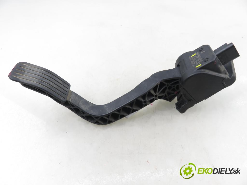 PEUGEOT 206 liftback (2A/C) HB 2007 50,00 1.4 HDi 8V 70 - 8HZ 1398,00 Potenciometer plynu 9659449880 ; 0280755074 (Potenciometer plynového pedálu)