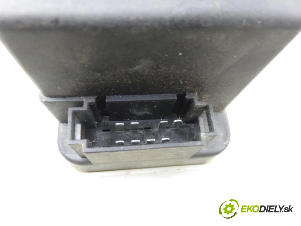 VW POLO (6N1) HB 1994 55,00 75 1.6 - AEA 1598,00 pumpa zámku centrálneho 1H0962257B