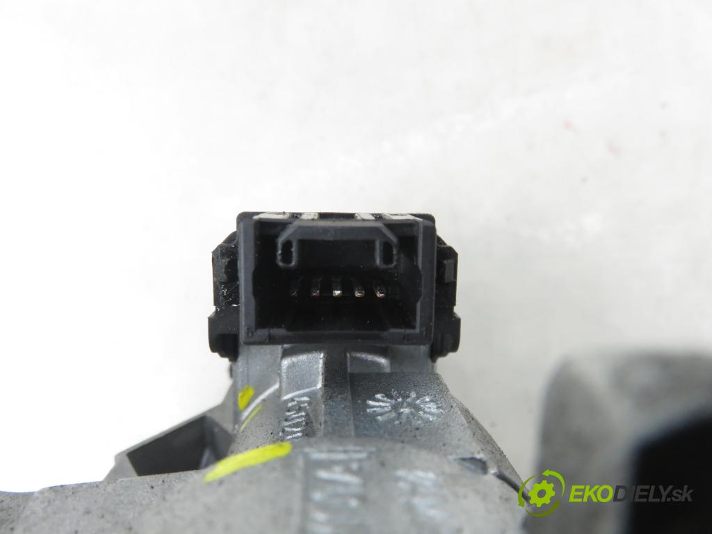 TOYOTA YARIS (_P1_) HB 2004 50,00 1.0 VVT- i 68 - 1SZ-FE 998,00 spinačka 450200D01 ; 897830D010 (Spínacia skrinka)