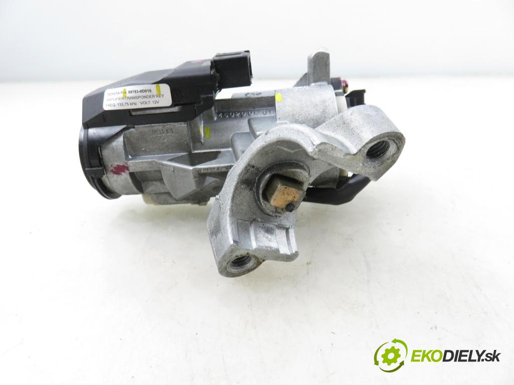 TOYOTA YARIS (_P1_) HB 2004 50,00 1.0 VVT- i 68 - 1SZ-FE 998,00 spinačka 450200D01 ; 897830D010 (Spínacia skrinka)