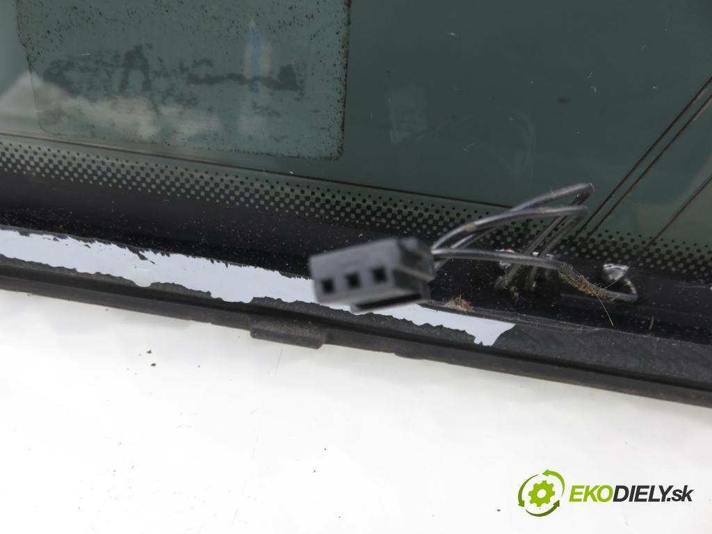 AUDI A4 Avant (8E5, B6) KOMBI 2003 96,00 1.9 TDI PD 130 - AVF 1896,00 Okno dverí LT