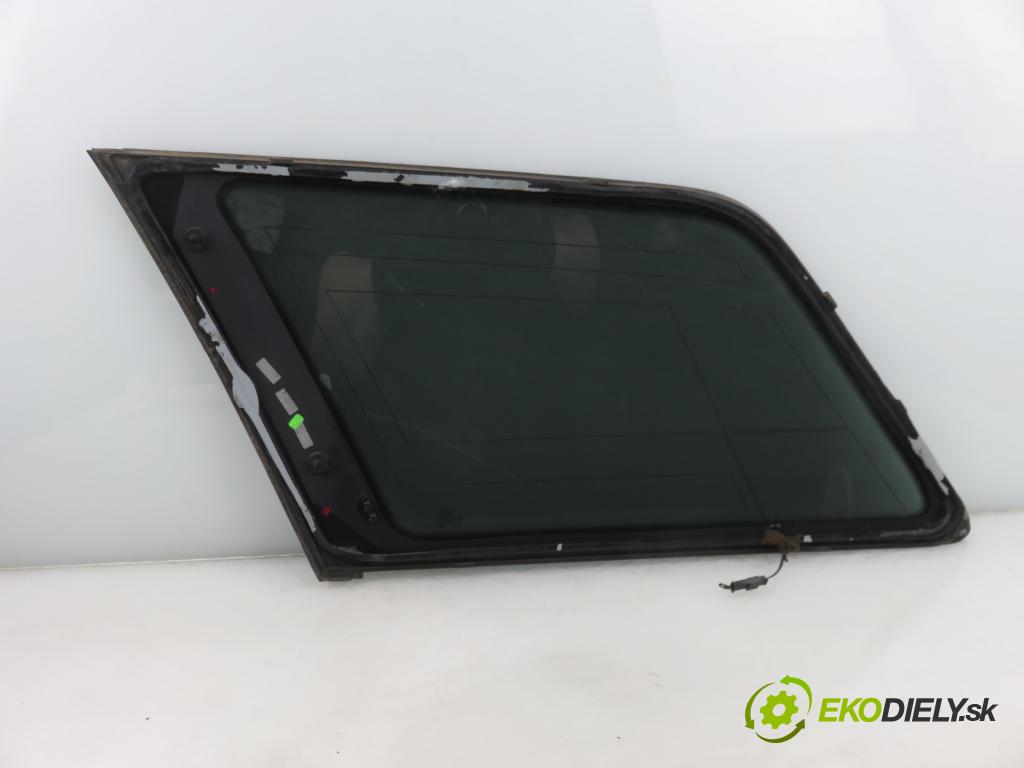 AUDI A4 Avant (8E5, B6) KOMBI 2003 96,00 1.9 TDI PD 130 - AVF 1896,00 Okno dverí pravé zadné