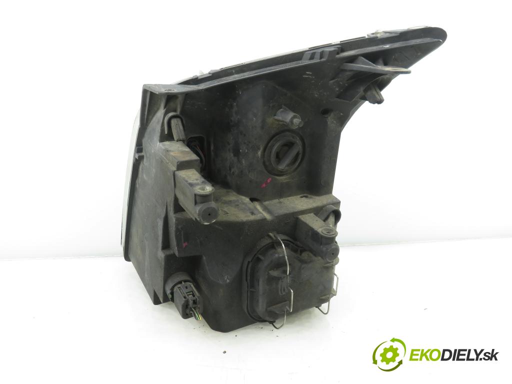 FORD TRANSIT Furgon (FA_ _) FURGON 2006 81,00 2.2 TDCi - QVFA 2198,00 světlo PP