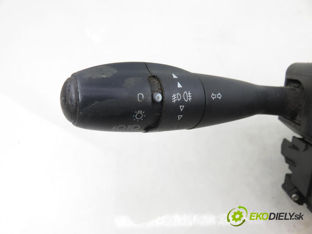 PEUGEOT 307 (3A/C) HB 2002 66,00 2.0 HDi 90 - RHY (DW10TD) 1997,00 páčka/prepínač VS34572468