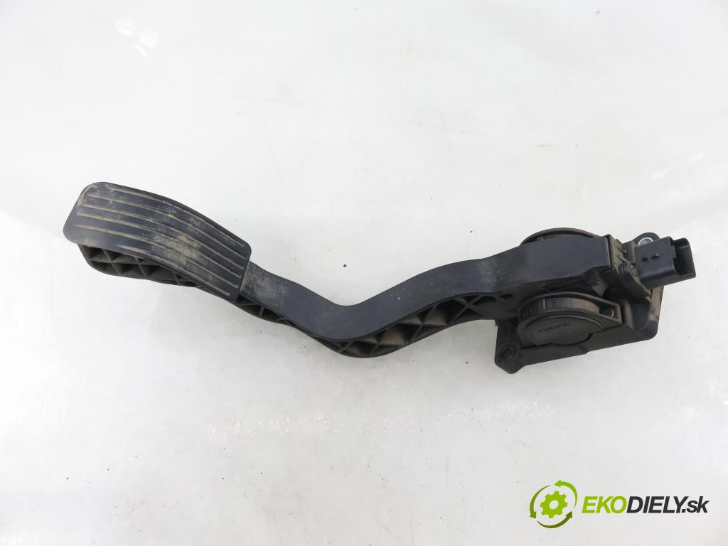 PEUGEOT 307 (3A/C) HB 2002 66,00 2.0 HDi 90 - RHY (DW10TD) 1997,00 potenciometr plynového pedálu 0280752251 ; 9646702180 (Potenciometr plynového pedálu)