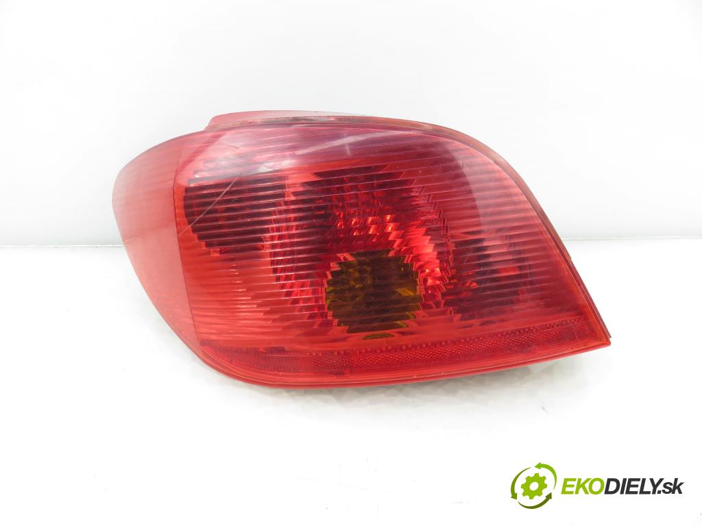PEUGEOT 307 (3A/C) HB 2002 66,00 2.0 HDi 90 - RHY (DW10TD) 1997,00 Svetlo ľavé zadné 