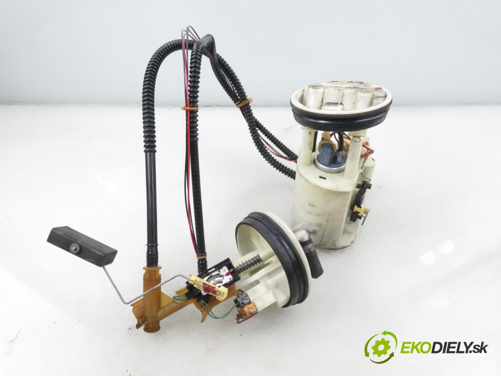 MERCEDES-BENZ KLASA C coupe (CL203) COUPE 2001 120,00 C 200 Kompressor (203.745) - M 111.955 1998,00 pumpa paliva 2034700041 ; 2034701394