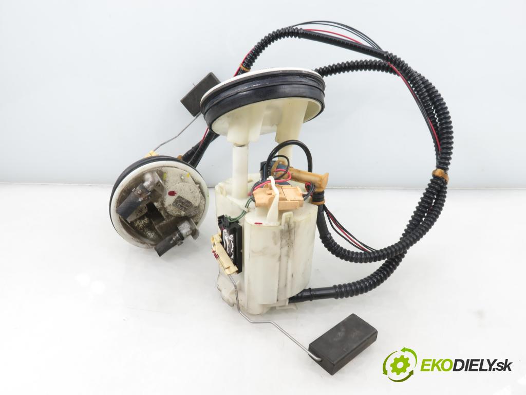 MERCEDES-BENZ KLASA C coupe (CL203) COUPE 2001 120,00 C 200 Kompressor (203.745) - M 111.955 1998,00 pumpa paliva 2034700041 ; 2034701394