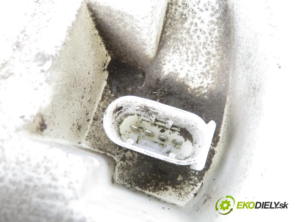 MERCEDES-BENZ KLASA C coupe (CL203) COUPE 2001 120,00 C 200 Kompressor (203.745) - M 111.955 1998,00 pumpa paliva 2034700041 ; 2034701394