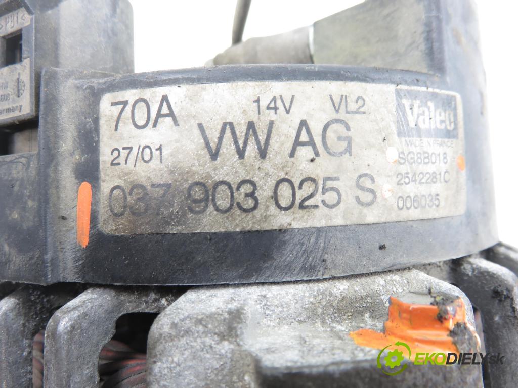 VW POLO (6N2) HB 2000 37,00 1.0 MPI 50 - AUC 999,00 Alternátor 037903025S ; SG8B018 (Alternátor)