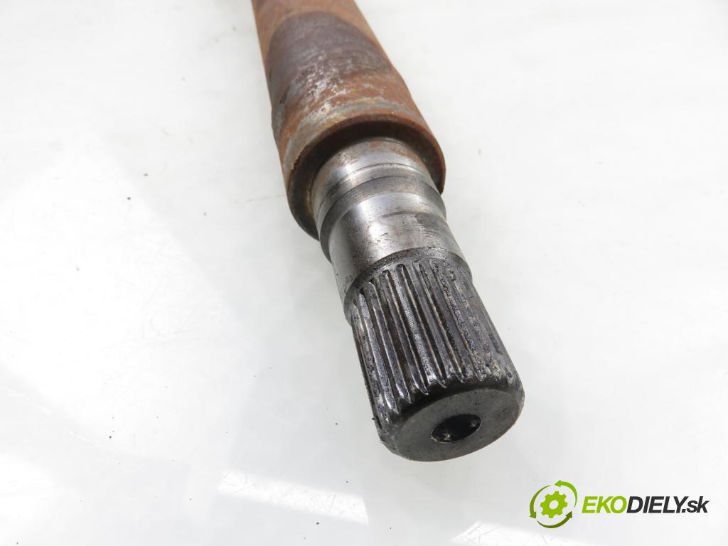 VOLVO V50 (MW) KOMBI 2005 103,00 2.4 - B 5244 S5 2435,00 Poloos PP