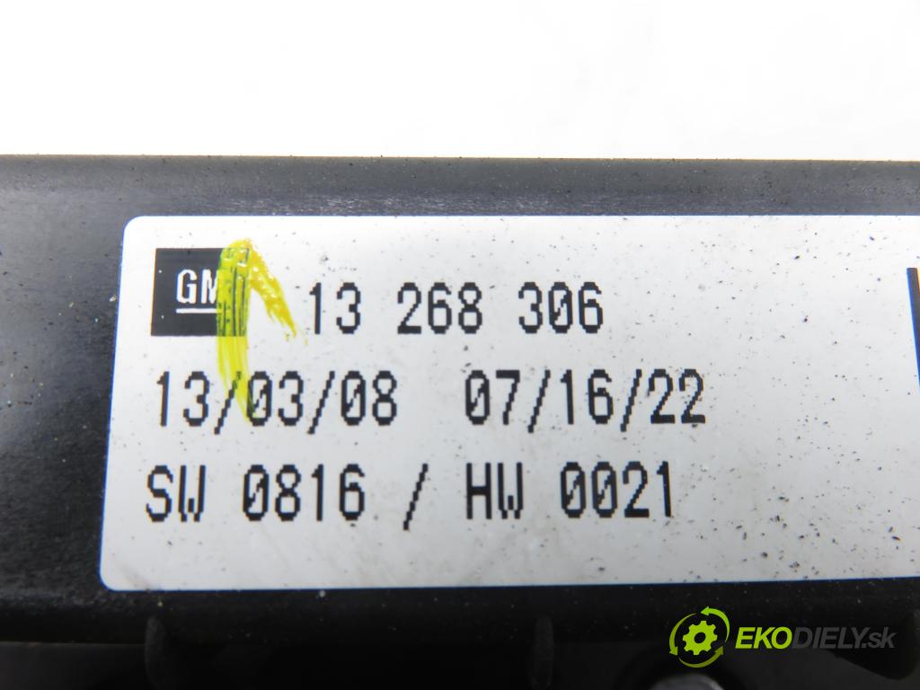 OPEL ZAFIRA B (A05) MINIVAN 2008 92,00 1.7 CDTI - A 17 DTR 1686,00 MODUL BSM 13268306LQ ; 5DK00866839