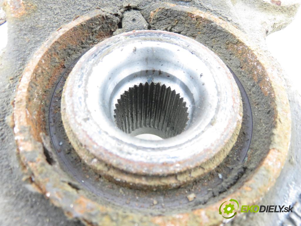 VOLVO V50 (MW) KOMBI 2005 103,00 2.4 - B 5244 S5 2435,00 náboj LP ABS 3M513K171