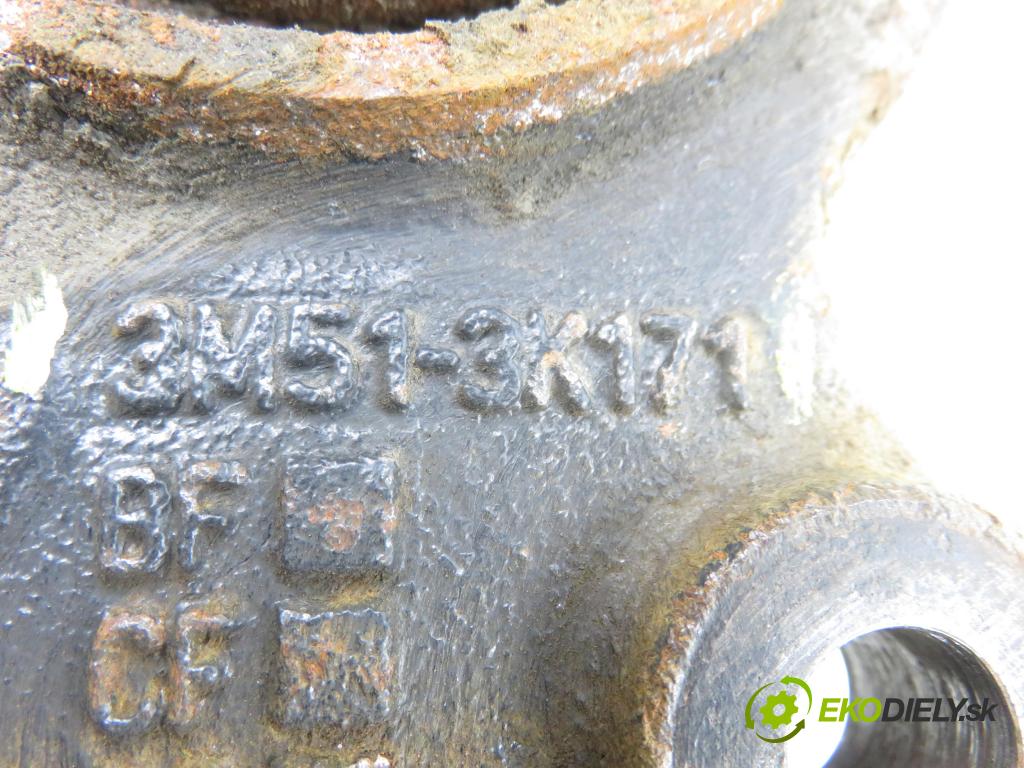 VOLVO V50 (MW) KOMBI 2005 103,00 2.4 - B 5244 S5 2435,00 náboj LP ABS 3M513K171