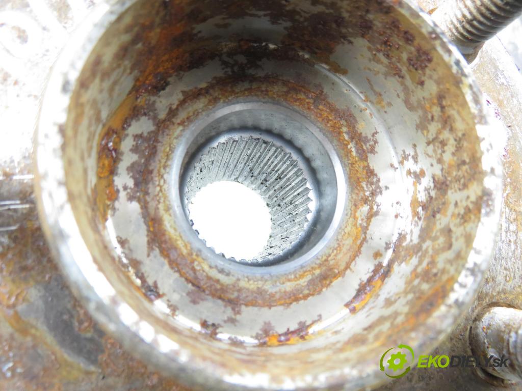 VOLVO V50 (MW) KOMBI 2005 103,00 2.4 - B 5244 S5 2435,00 náboj LP ABS 3M513K171