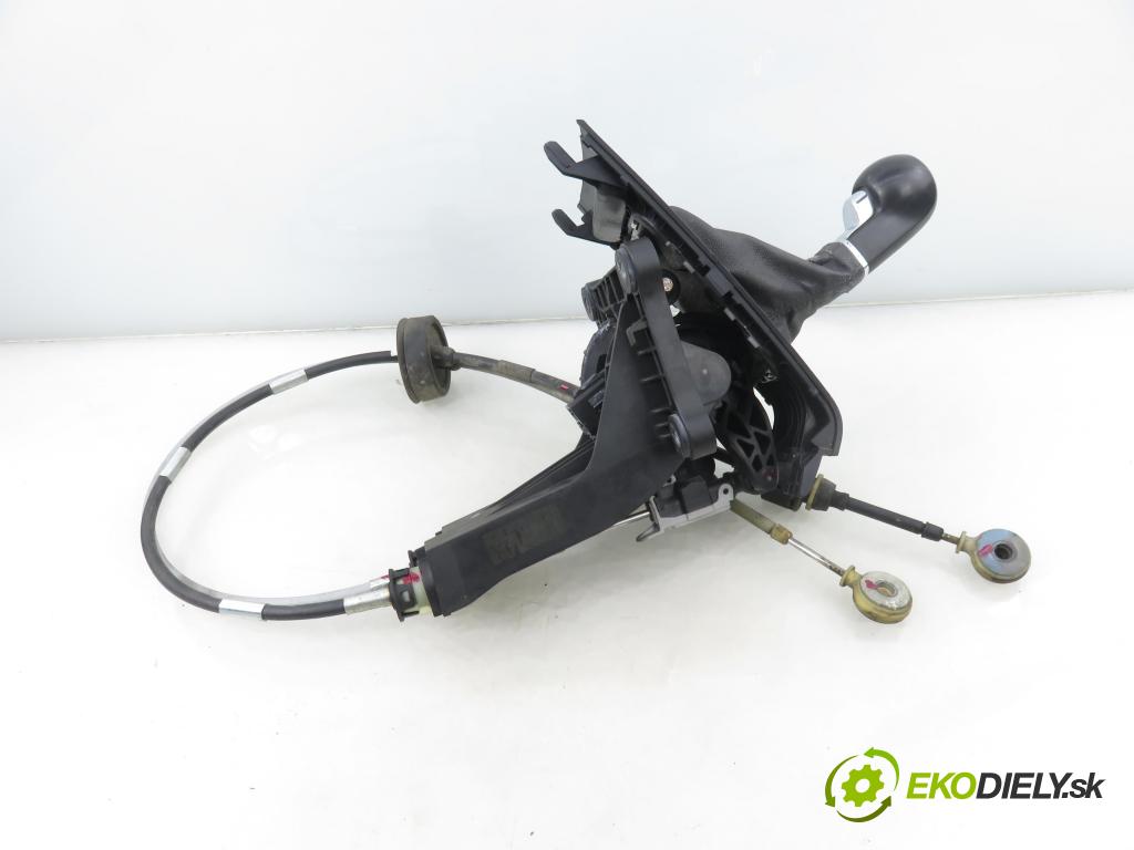 OPEL ZAFIRA B (A05) MINIVAN 2008 92,00 1.7 CDTI - A 17 DTR 1686,00 ZVEDÁK: