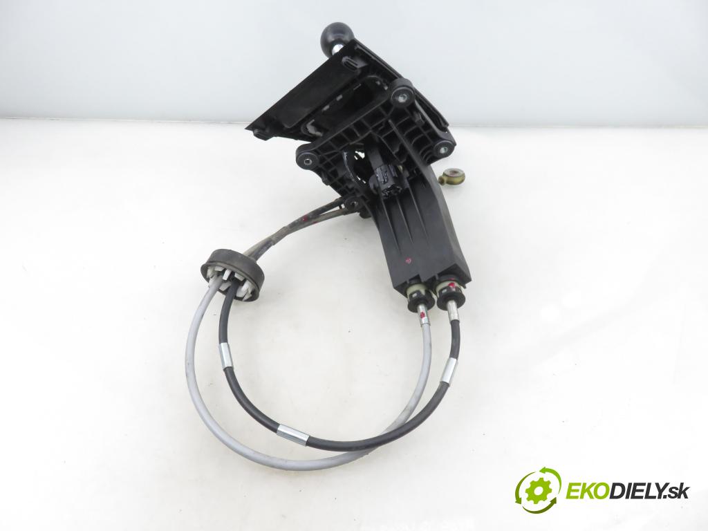 OPEL ZAFIRA B (A05) MINIVAN 2008 92,00 1.7 CDTI - A 17 DTR 1686,00 ZVEDÁK: