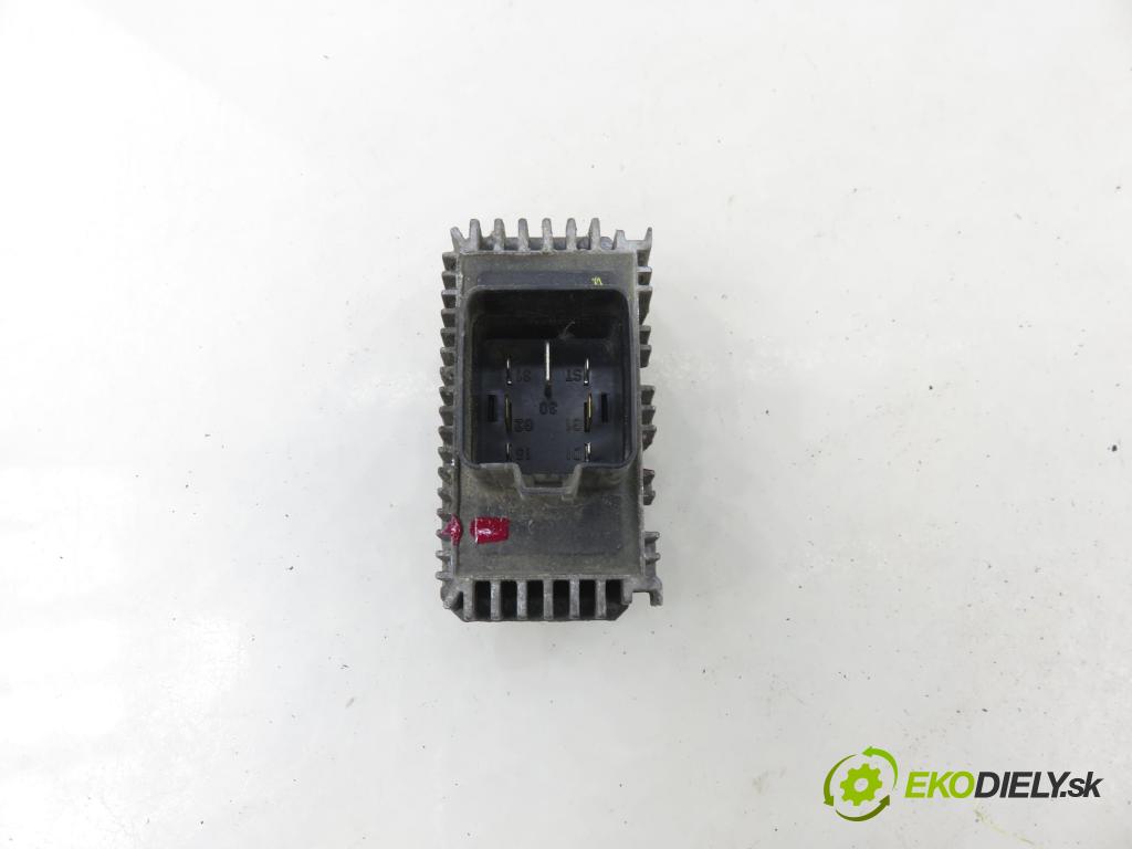 OPEL ZAFIRA B (A05) MINIVAN 2008 92,00 1.7 CDTI - A 17 DTR 1686,00 RELÉ: SWIEC: 55354141 ; 51299018B