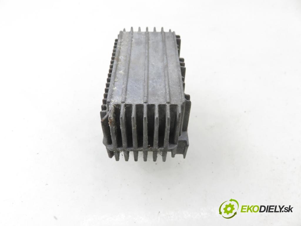 OPEL ZAFIRA B (A05) MINIVAN 2008 92,00 1.7 CDTI - A 17 DTR 1686,00 RELÉ: JÚN: 55354141 ; 51299018B